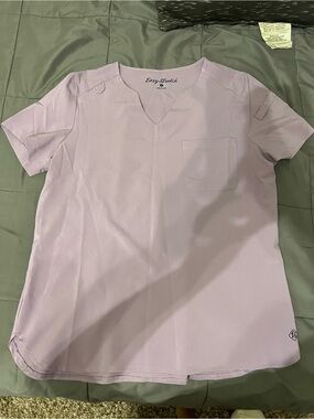 Women’s Lilac V-Neck Medical Scrub Top and bottoms